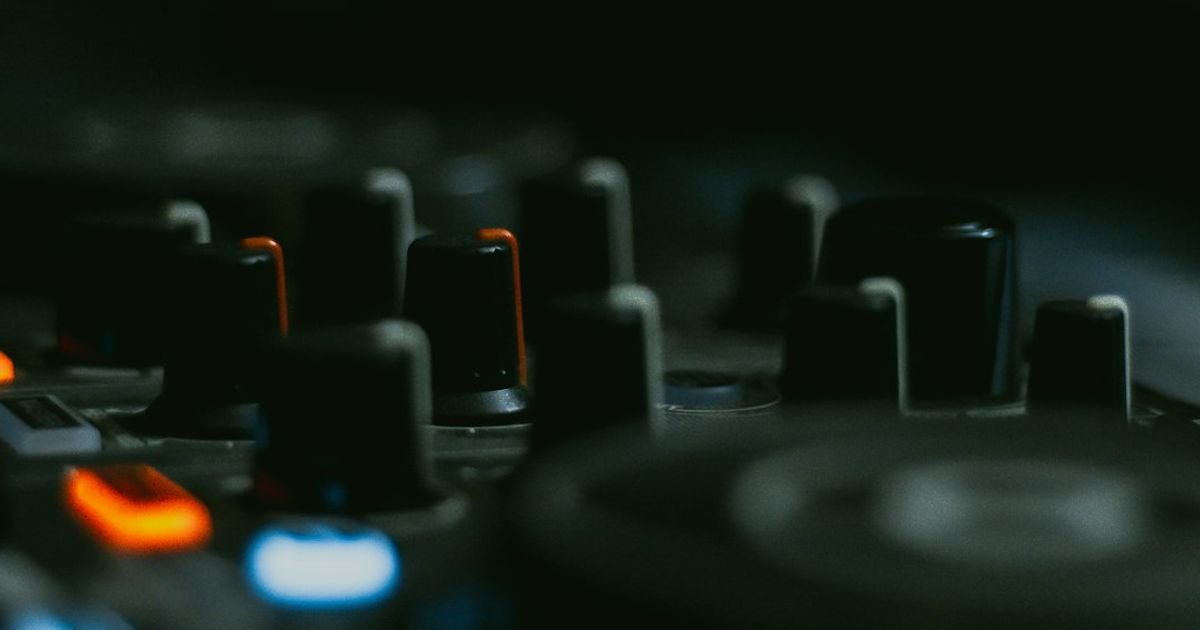 AI Prompt for Automatically Removing Echo from Audio Clips