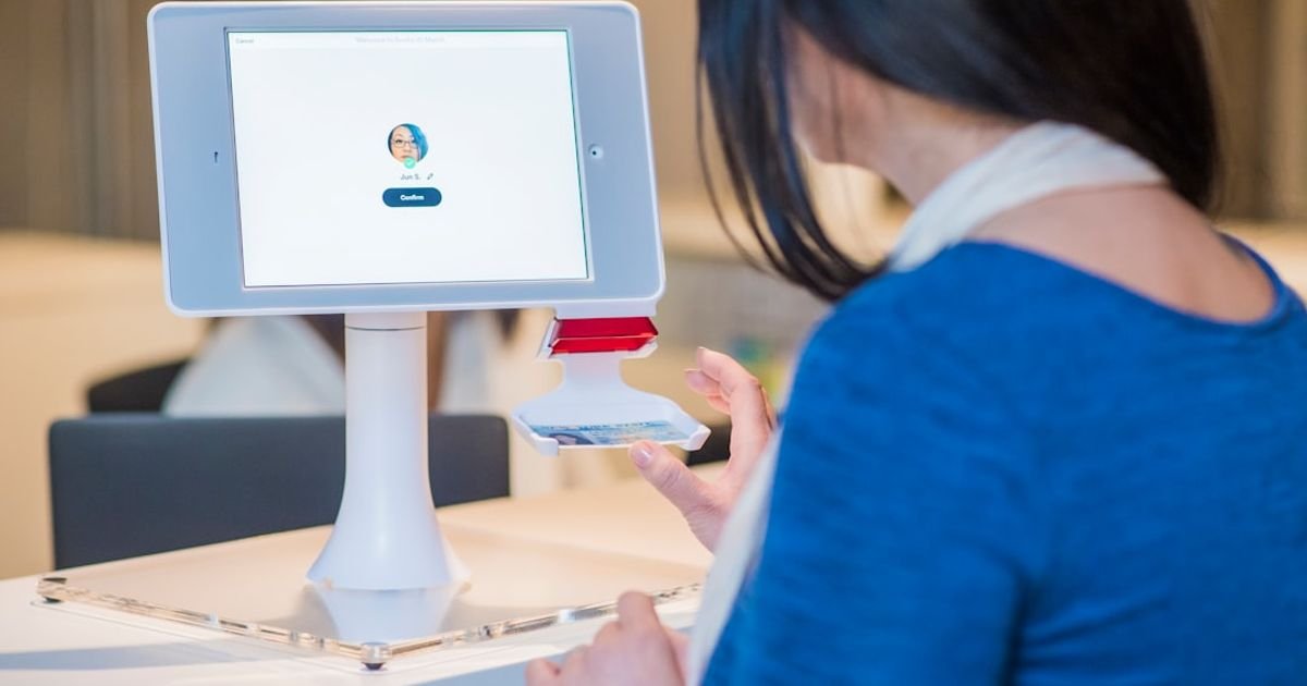 AI Prompt for Automating Voice-based Patient Data Collection