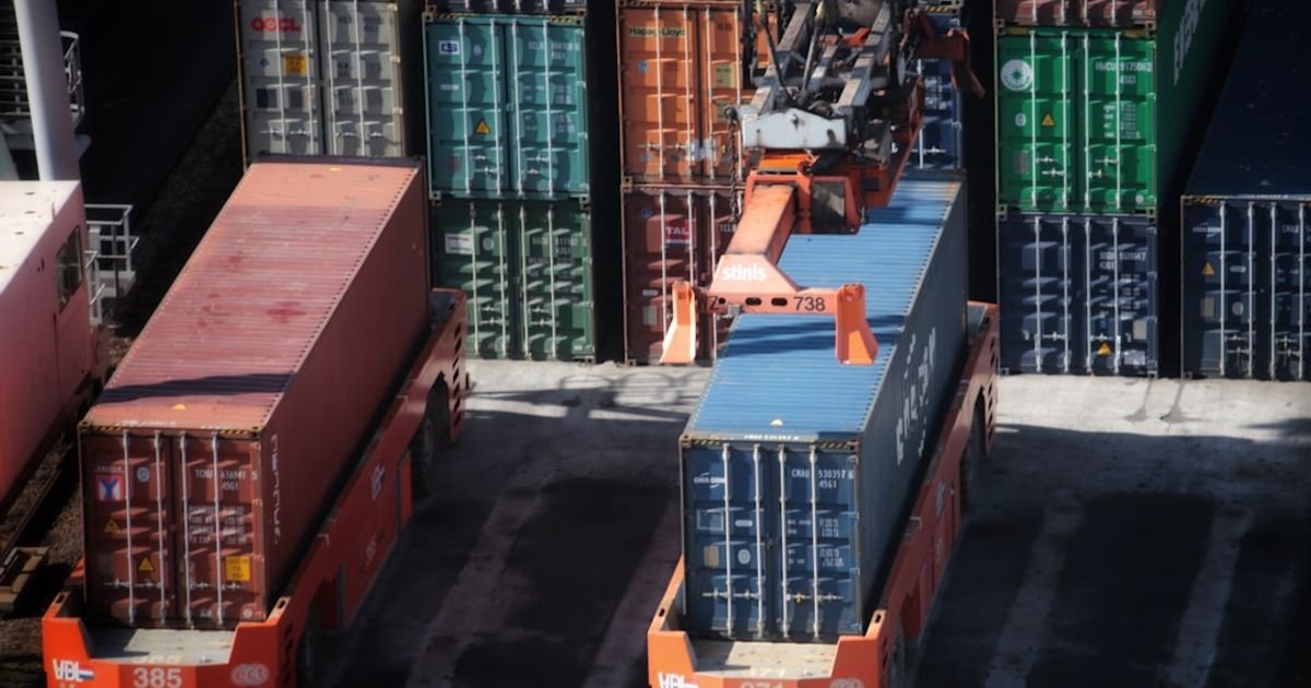 AI Prompt for Forecasting Freight Demand Across Regions