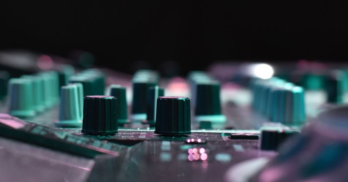 AI Prompt for Generating Custom Music Tracks Based on Mood