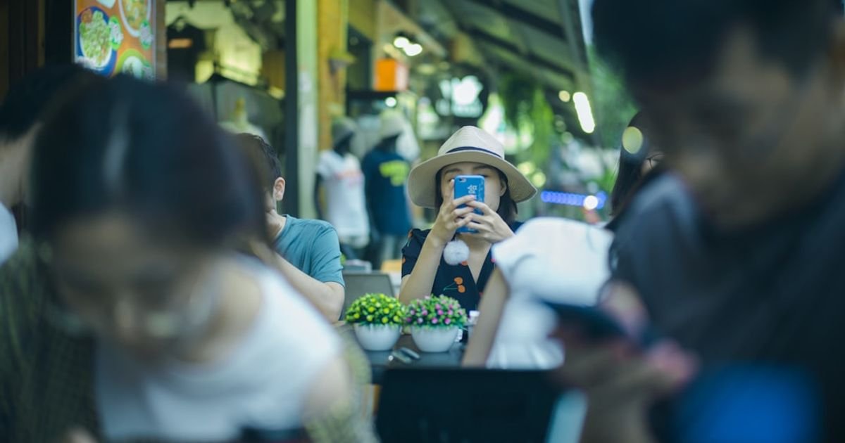 AI Prompt for Identifying Influencer Marketing Opportunities Based on Audience Engagement