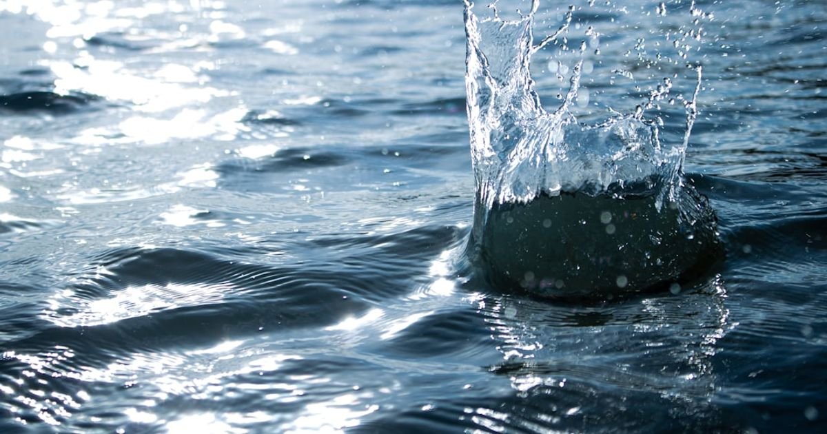 AI Prompt for Monitoring Water Quality in Utility Networks