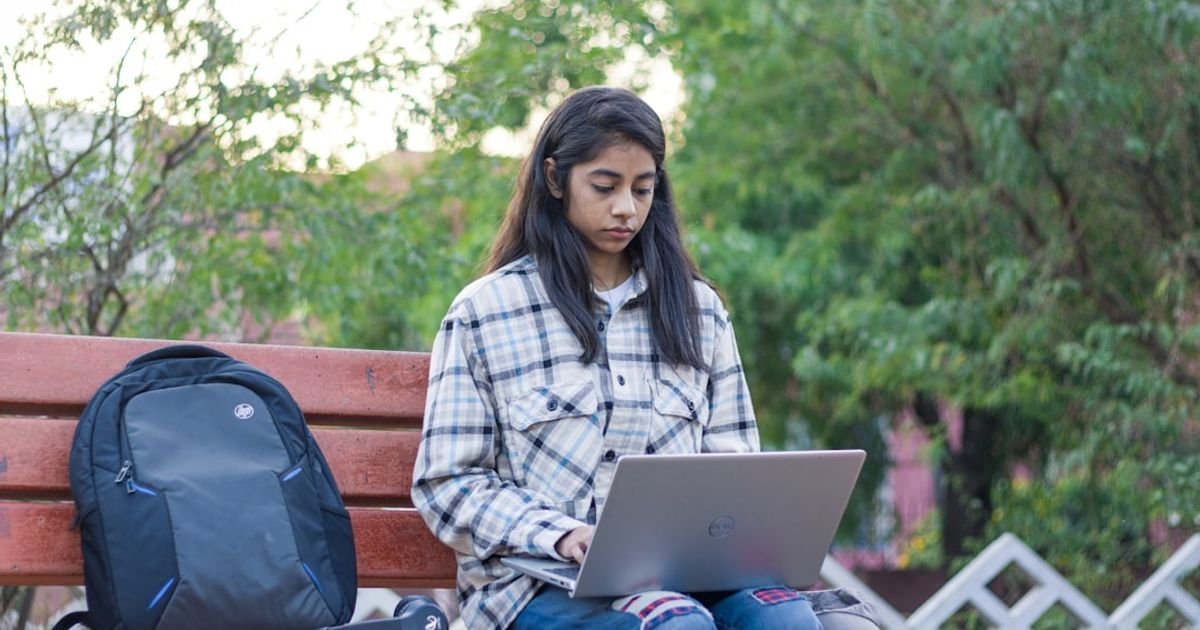 AI Prompt for Personalized Learning Path Generation Based on Student Data