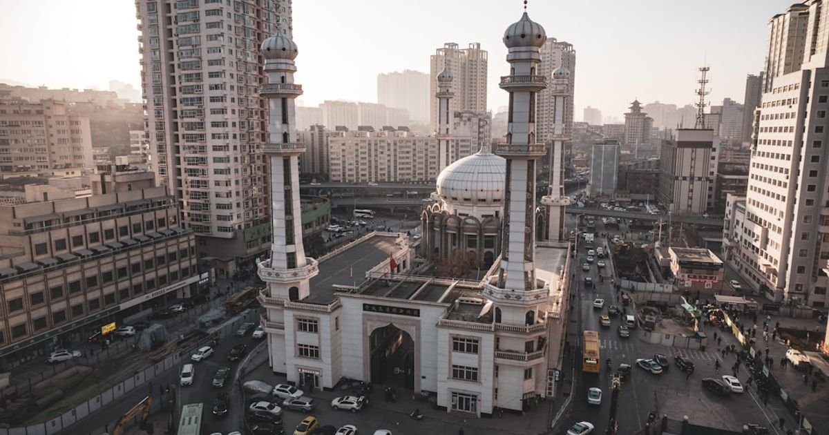 Arabic Social Media Post Prompt for Ramadan Marketing Campaigns