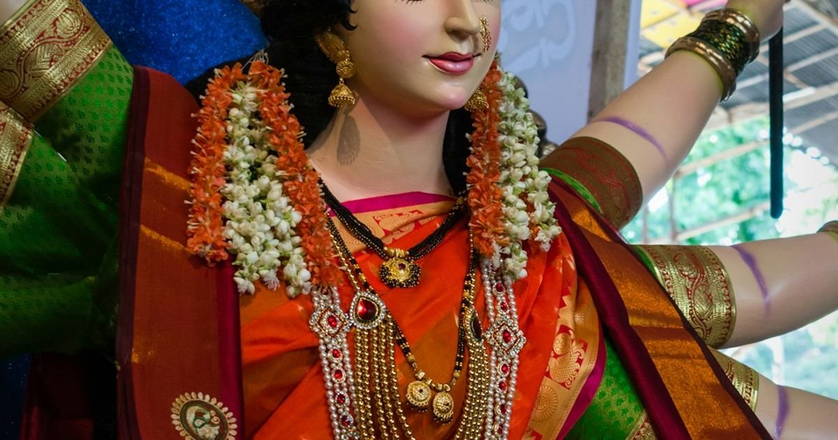 Beautiful Hindu Gods AI Prompt