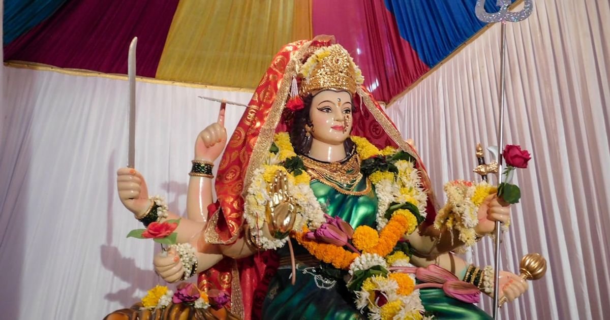 Beautiful Radha Krishna Prompt