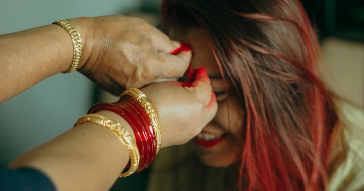 Bollywood song video prompt ChatGPT