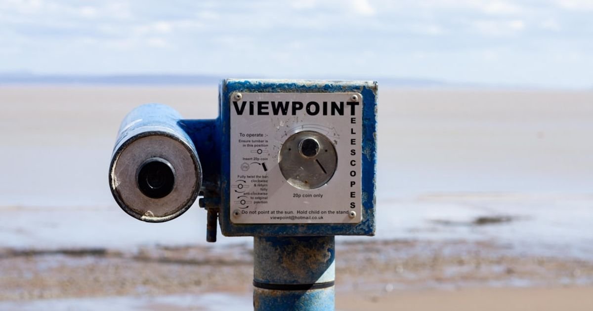 ChatGPT Prompt for Analyzing Video Performance Metrics