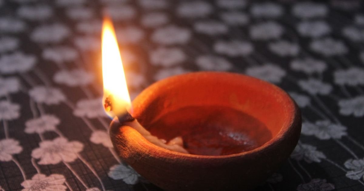 ChatGPT Prompt for Creating Diwali-Themed Podcast Episode Scripts