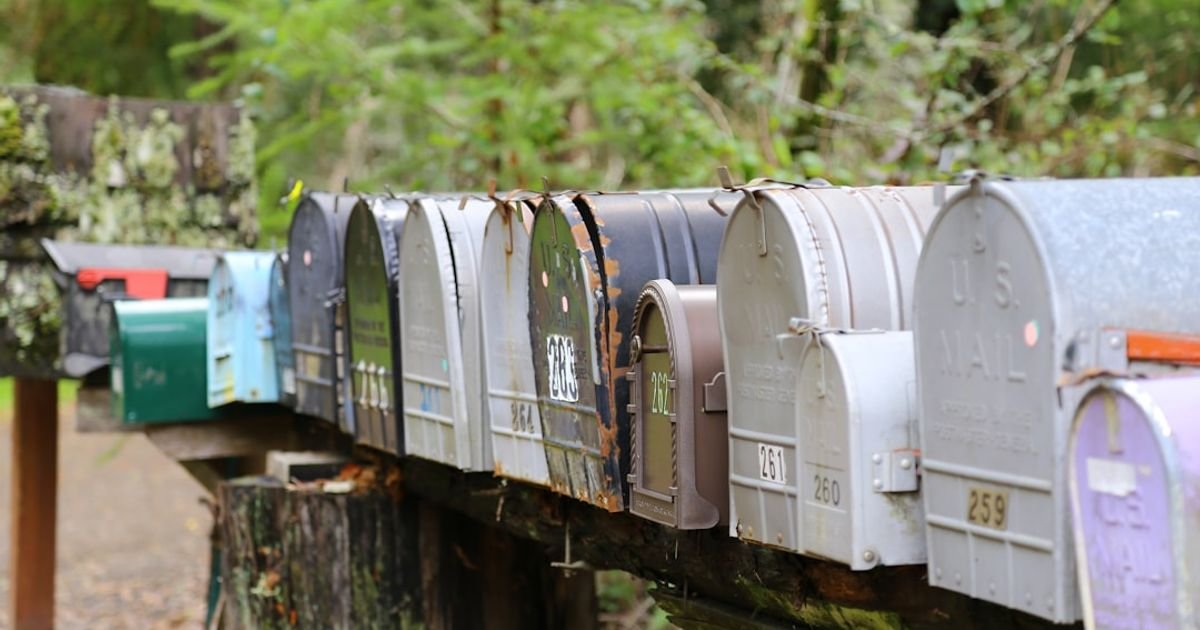 ChatGPT Prompt for Email Templates Targeting Enterprise Clients