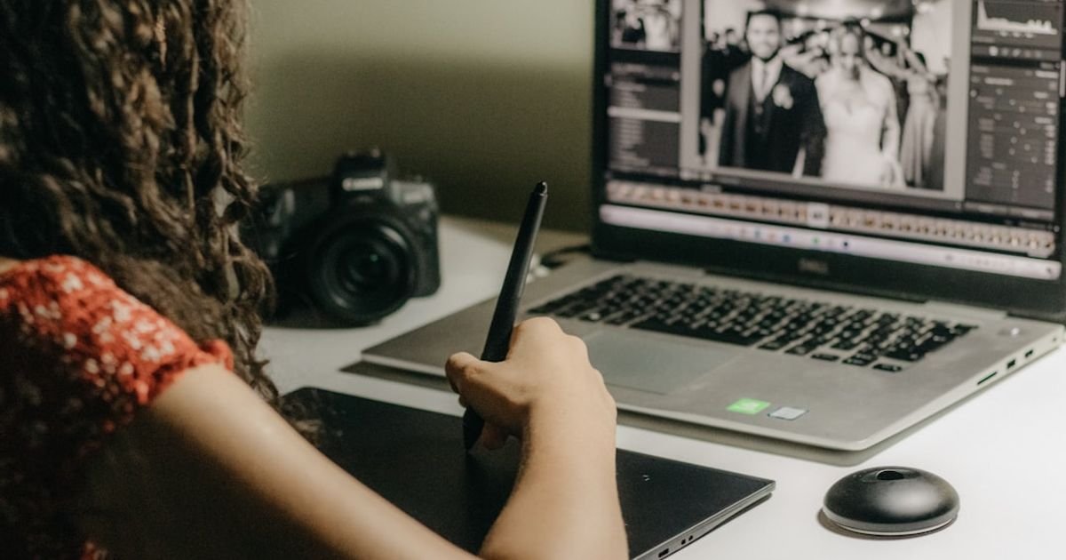 ChatGPT Prompt for Scriptwriting Tips for Video Commercials