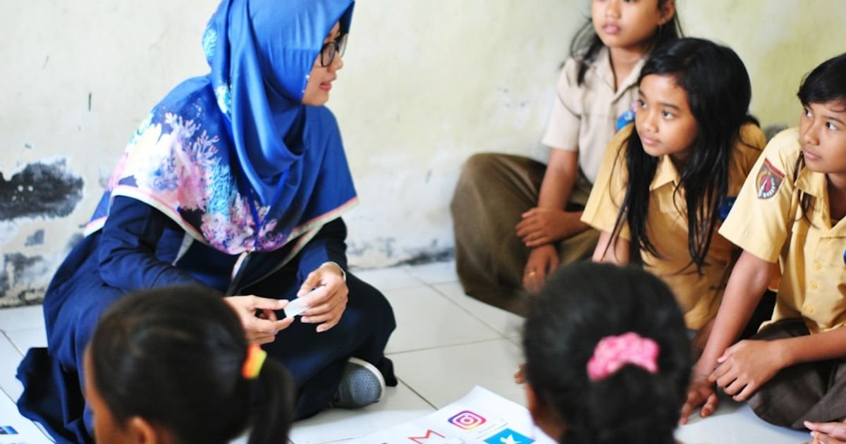 English to Indonesian Language Translation Prompt for E-learning