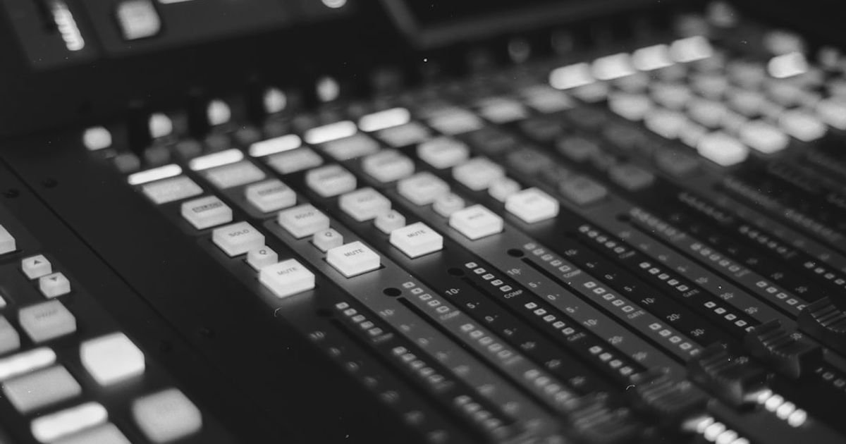 Gemini Prompt for Creating a Music Streaming App