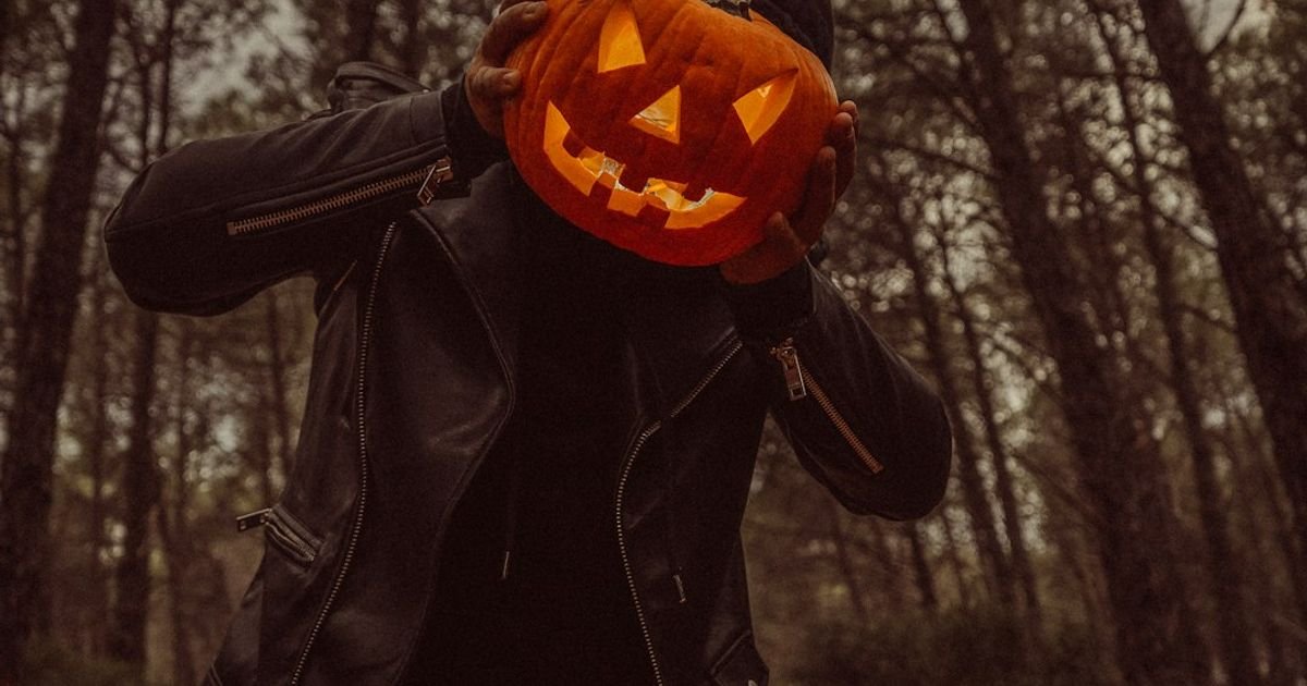 Halloween stop motion prompt Grok