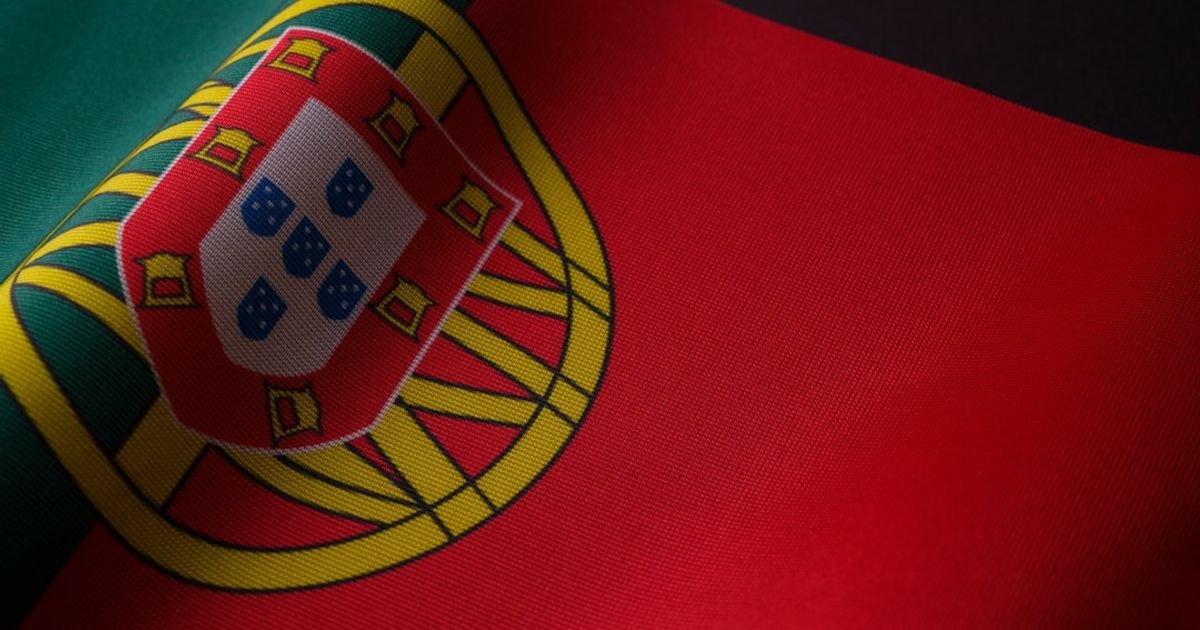 Portuguese Language Learning Prompt for Intermediate Learners