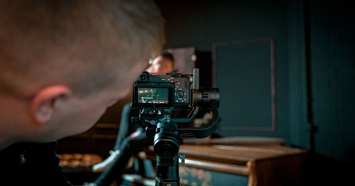 VEO 3 Prompt for Video Scriptwriting and Storyboarding