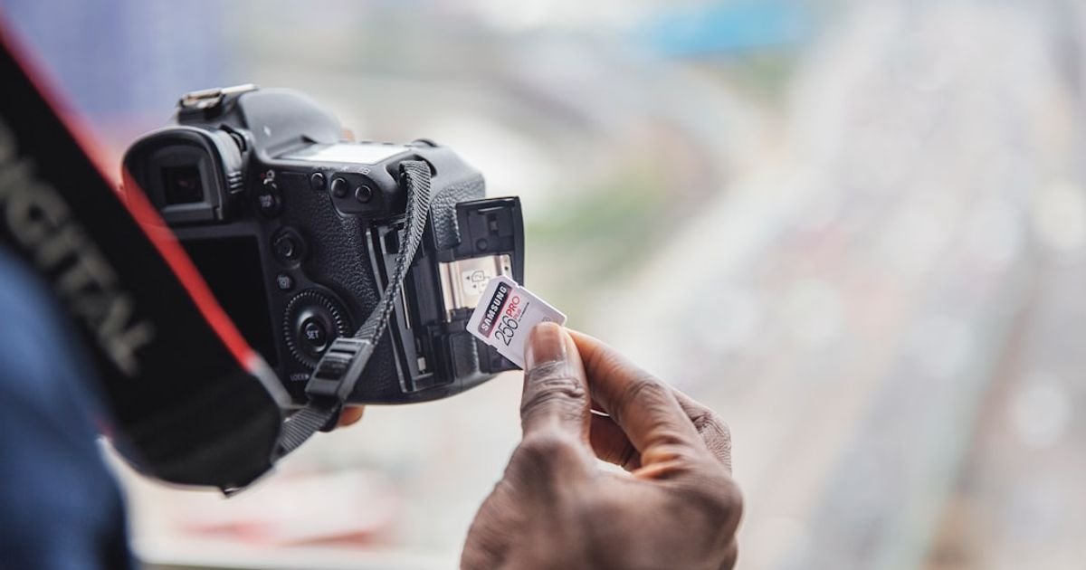Veo Prompt for Generating Creative Stop-Motion Videos