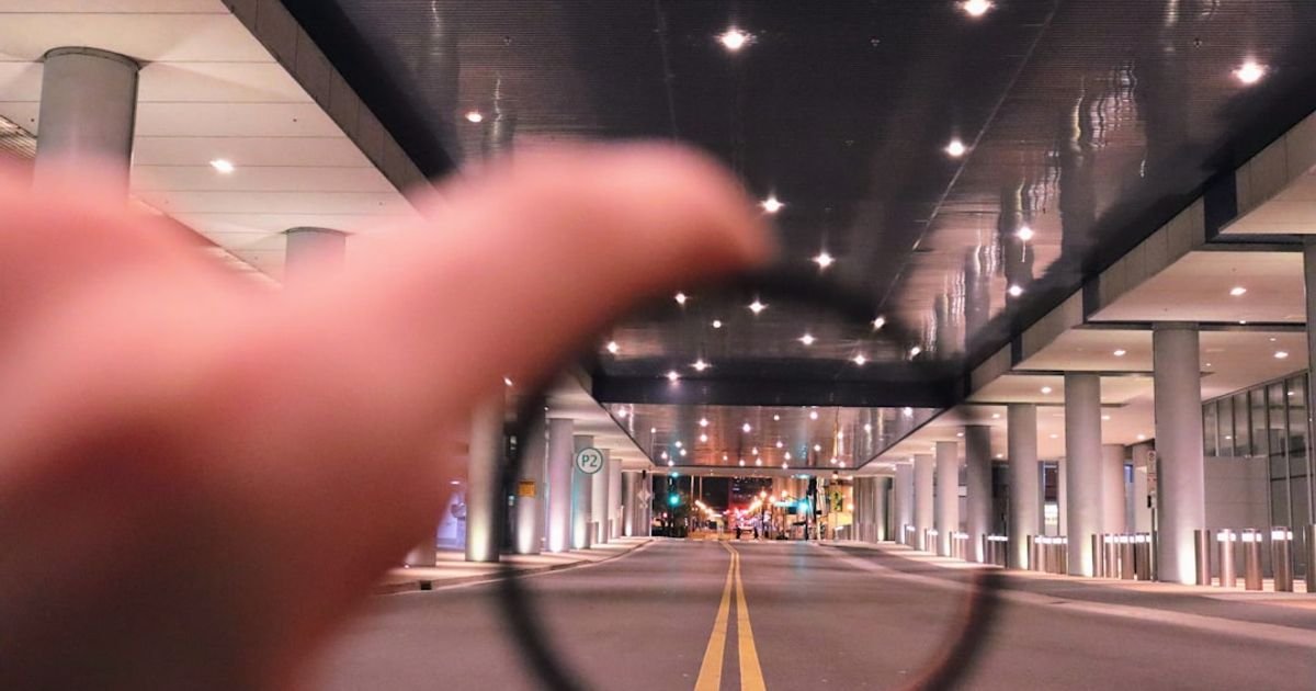 Veo Prompt for Generating Viral Video Ad Concepts