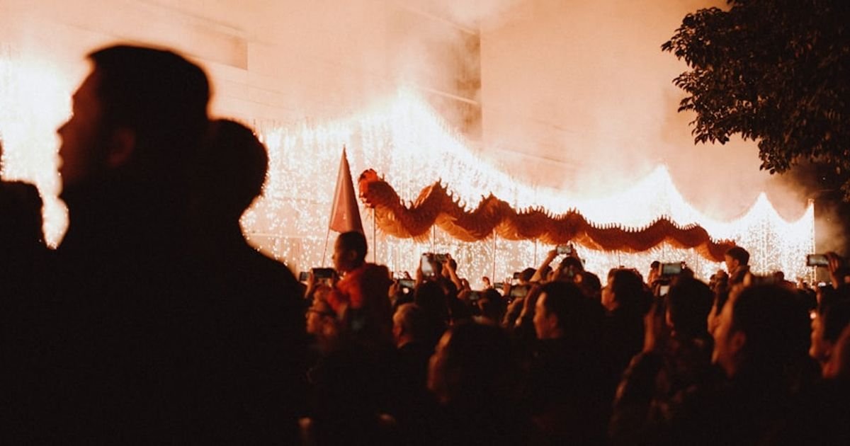 Veo Prompt for Making a Navratri Festival Promo Video