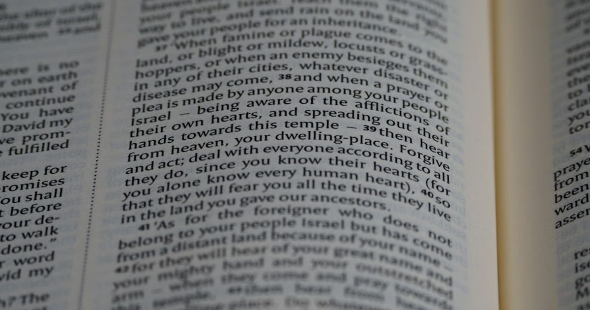 AI Prompt for Inventing Mythical Languages