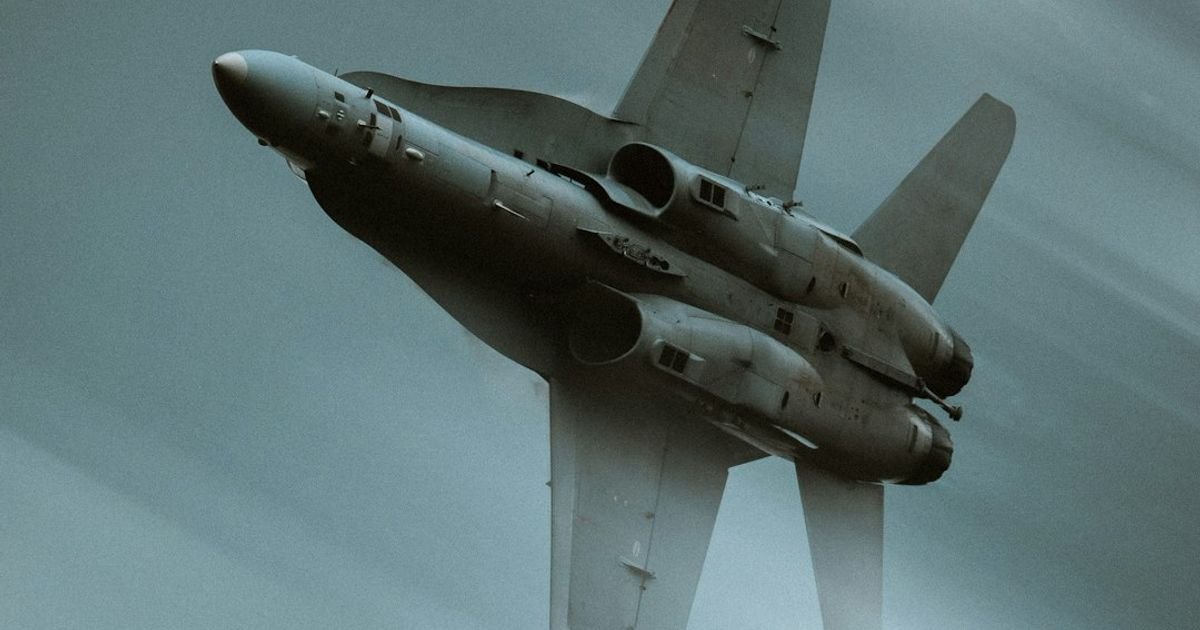 Airstrike Bomb Drop VFX Prompt