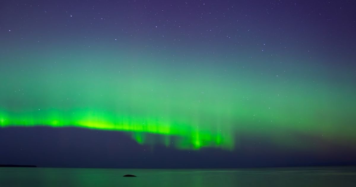 Aurora Borealis landscape prompt using ChatGPT
