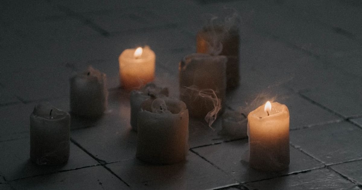 Candlelight Dinner Birthday Wish Scene VFX Prompt