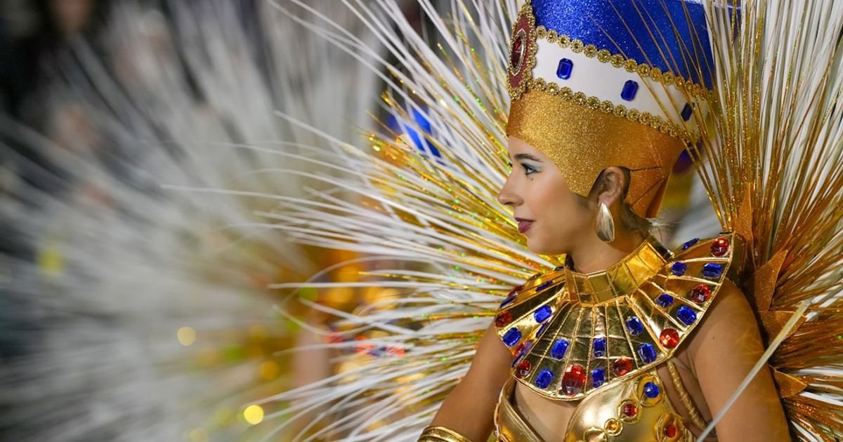 Carnival feather headdress prompt Gemini
