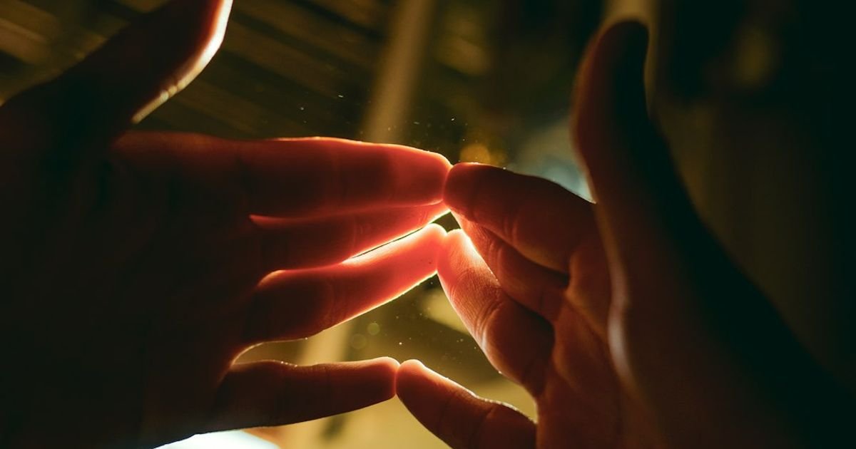 Gentle Hand Movements with Glow Trails ASMR VFX Prompt