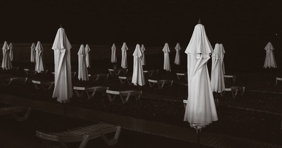 Ghost Apparition VFX Prompt