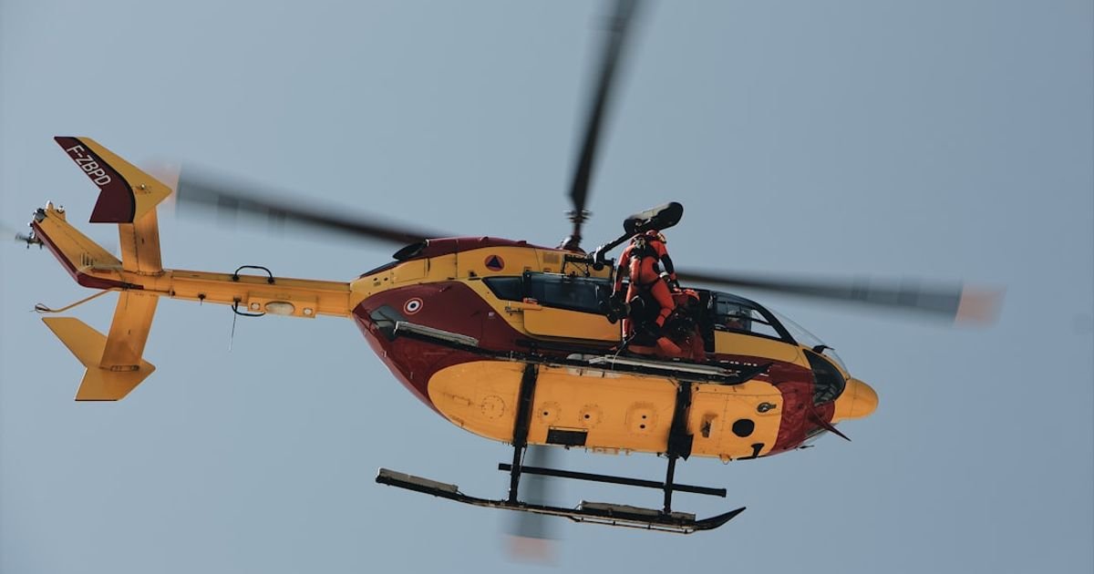 Helicopter Crash Fireball VFX Prompt