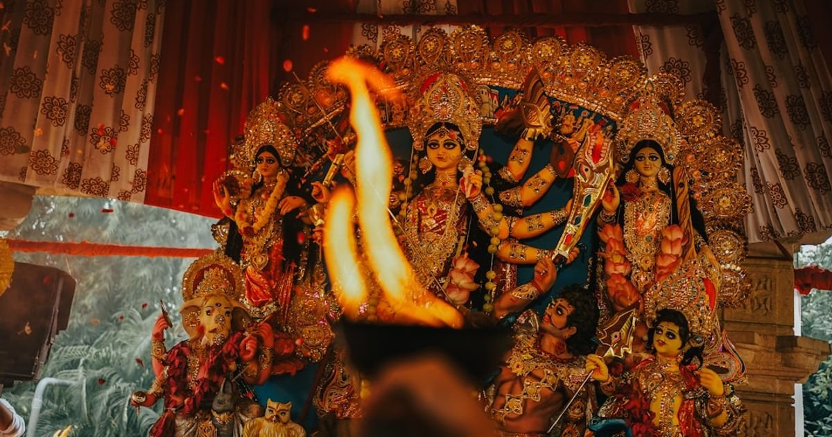 Lord Shiva Cinematic Lighting Veo Prompt