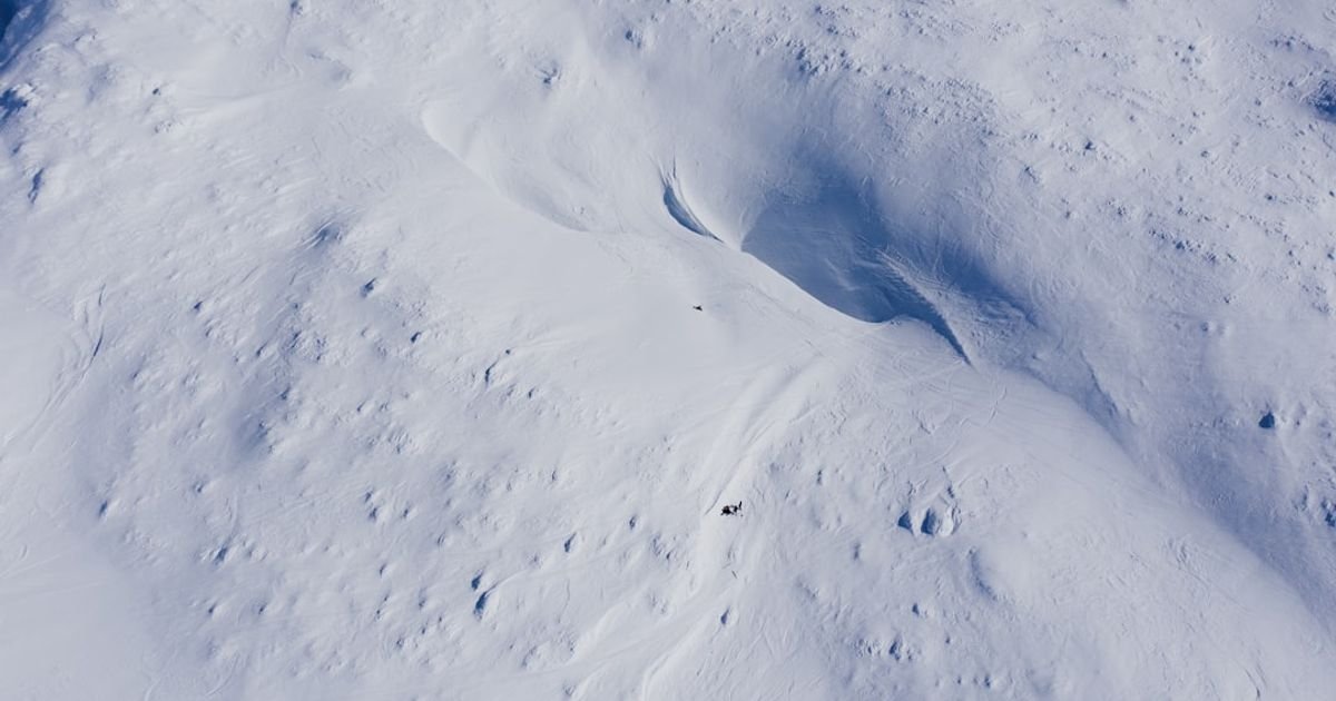 Lunar Surface Dust Trail VFX Prompt