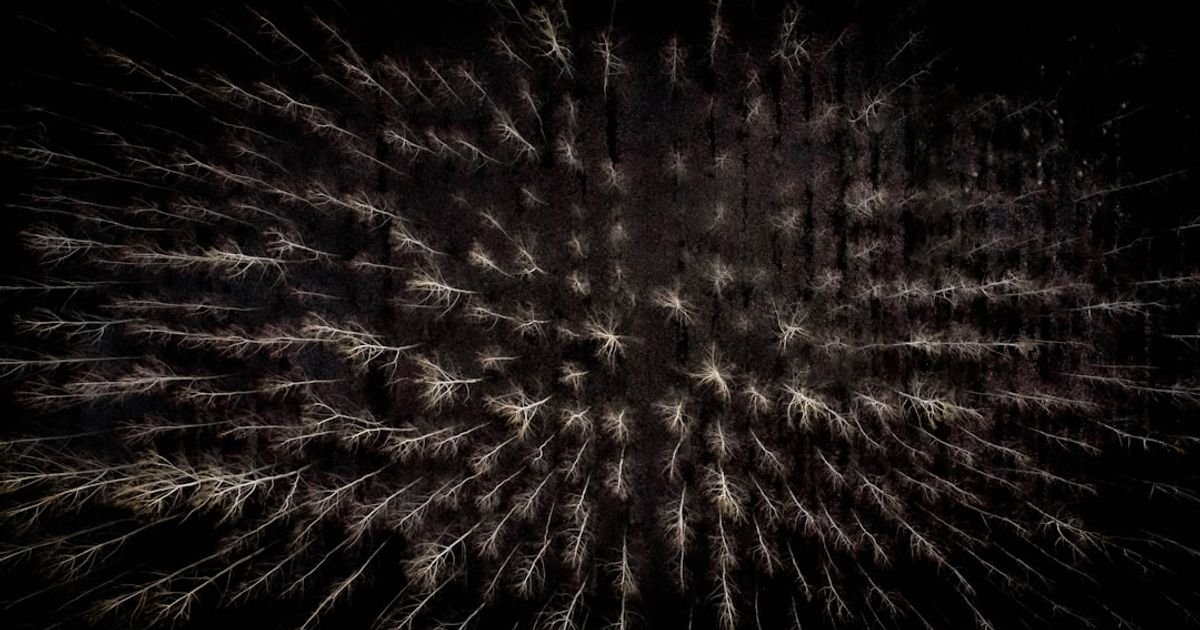 Multiverse Rift Explosion VFX Prompt