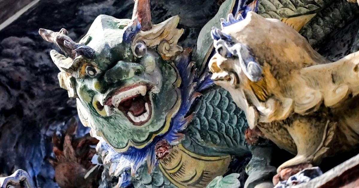 Prompt for Fantasy Creature Descriptions