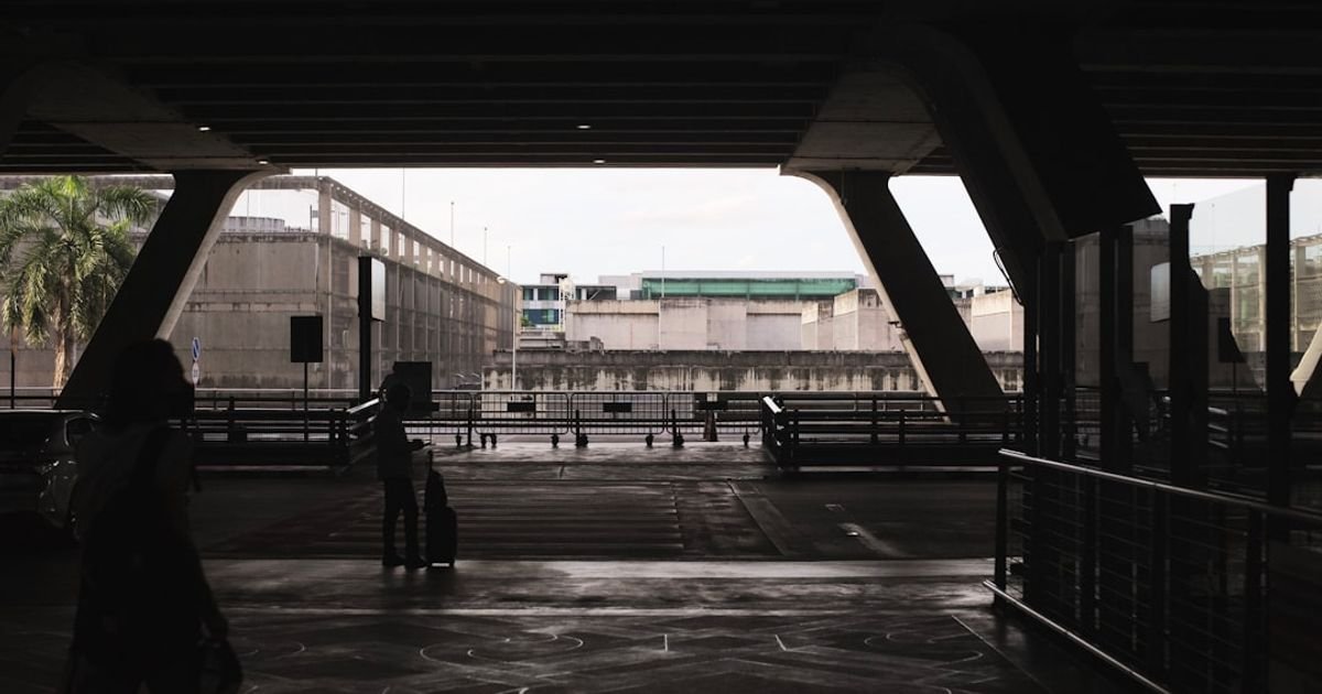 Prompt for Generating Travel Blog Stories