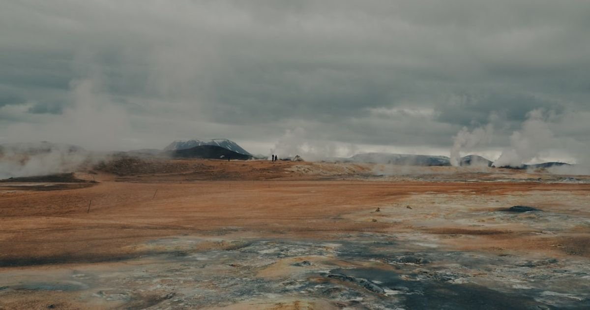 Rain on Ruins Battlefield VFX Prompt