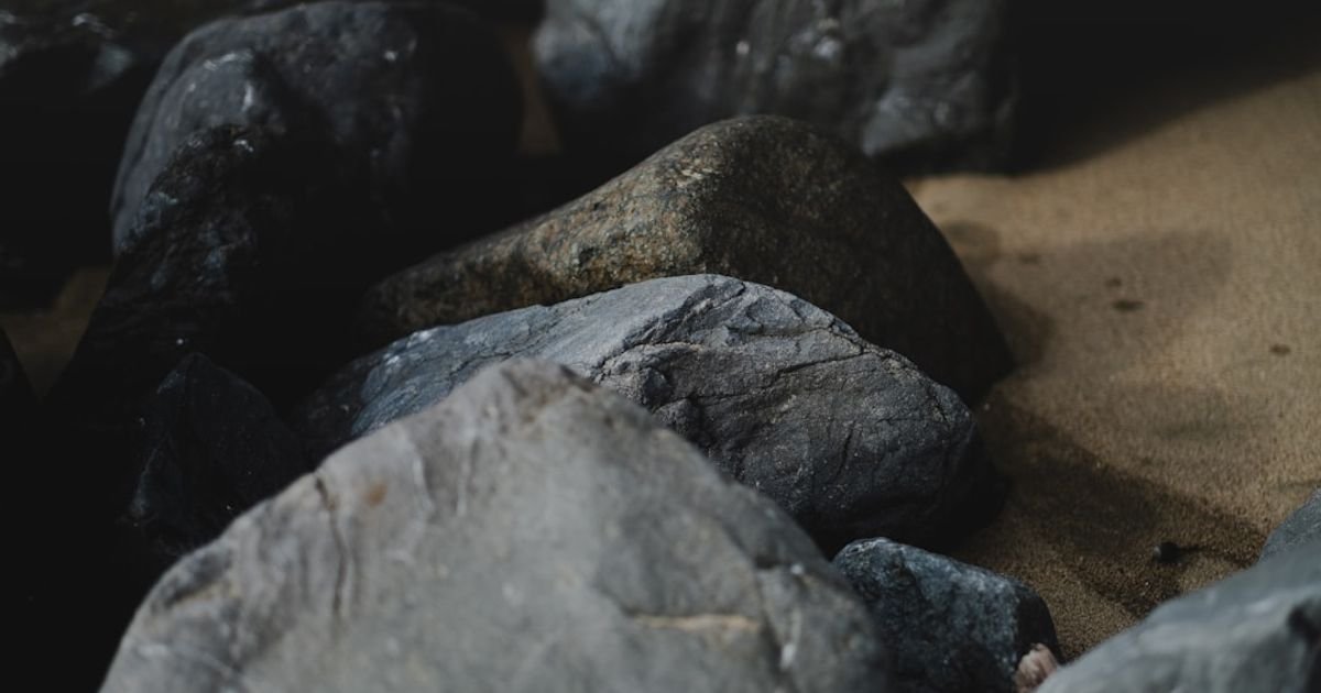 Reality Stone Distortion Ripple VFX Prompt