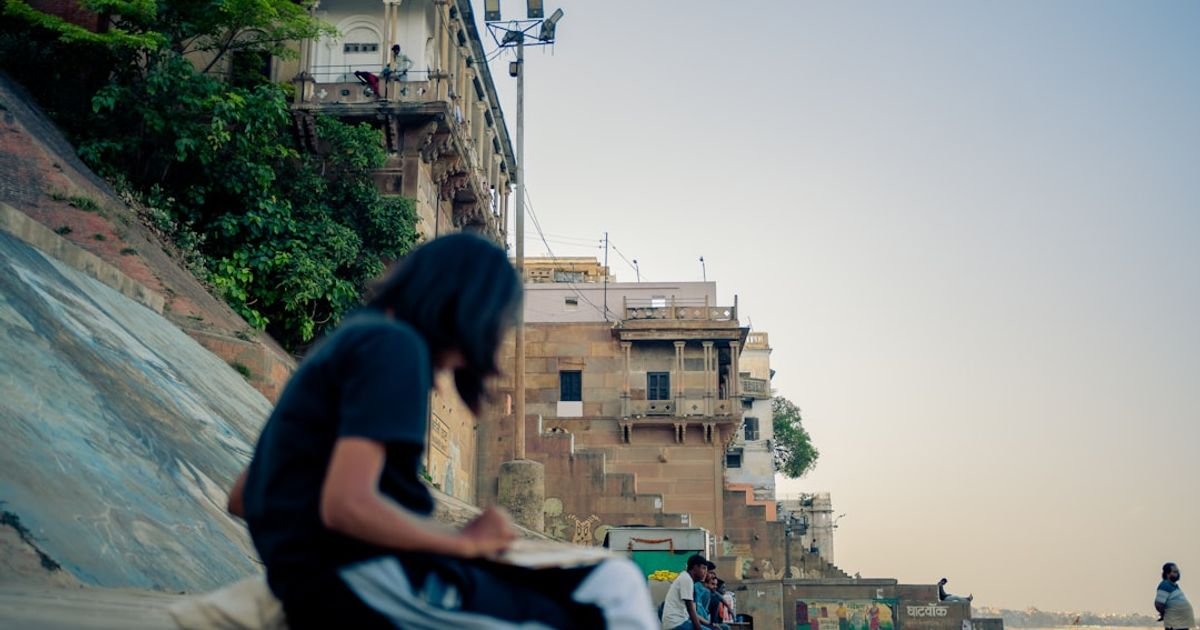 Short Film Script Prompt in Hindi for Indie Filmmakers