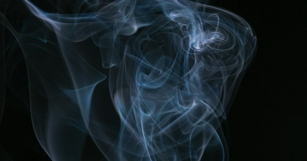 Smoke Typography VFX Prompt