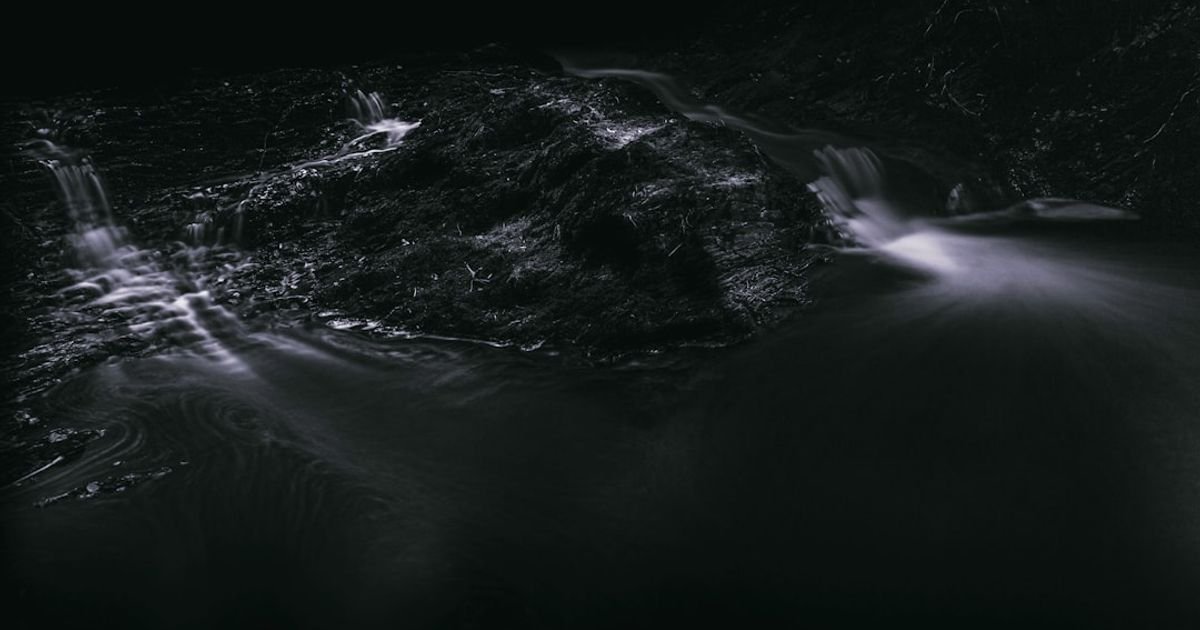 Smooth 3D Liquid Animation ASMR VFX Prompt