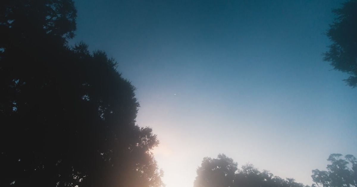 Sunset Lens Flare VFX Prompt