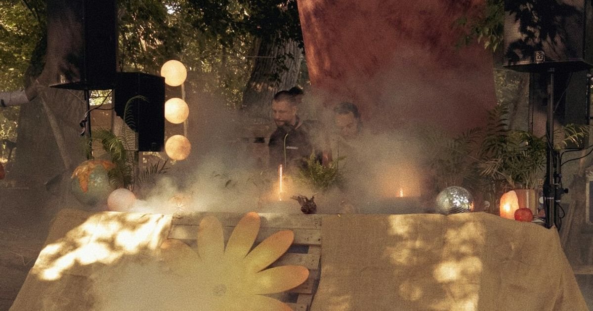 Tank Firing Explosion VFX Prompt