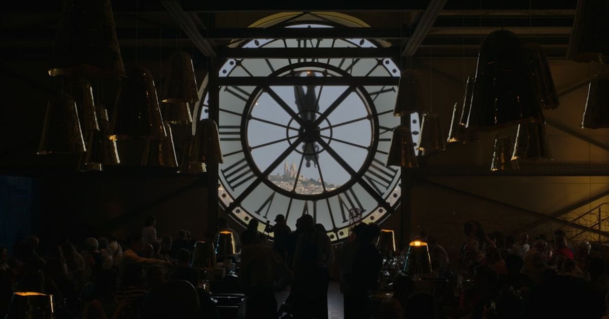 Time Distortion VFX Prompt
