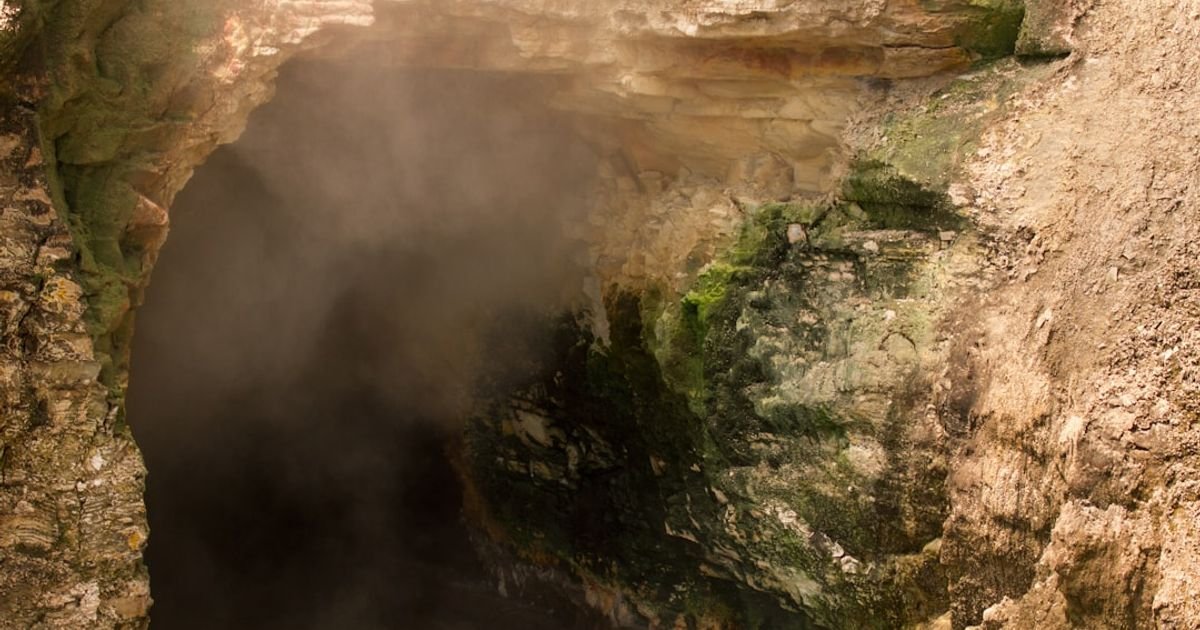 Trench Warfare Explosion VFX Prompt
