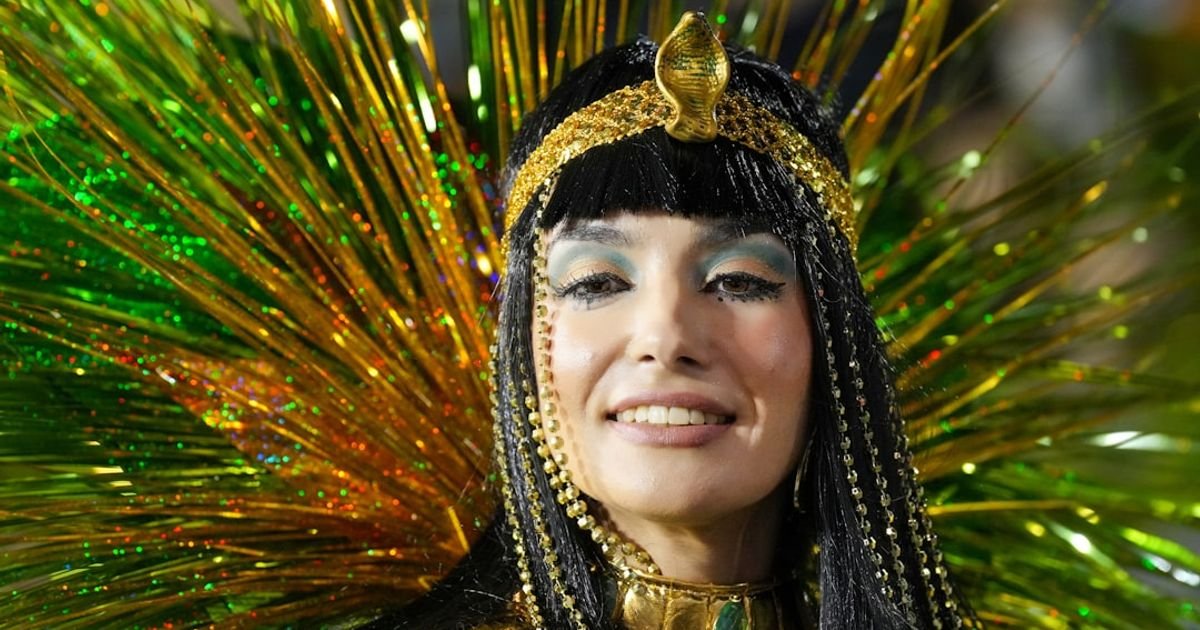 VEO 3 Prompt - Serpent Queen of the Nile