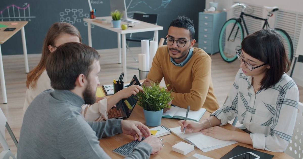 VEO 3 Prompt for AI Marketing Tool Promo Video