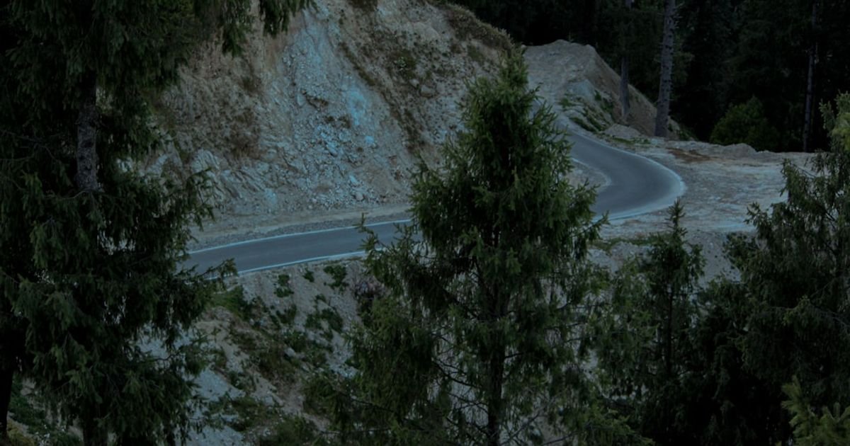 VEO 3 Prompt for Action Short Film - Highway Inferno