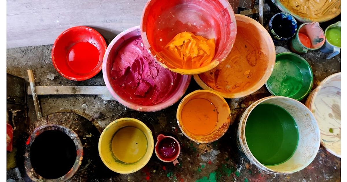 VEO 3 Prompt for Artistic Abstract Story - Colors in Chaos