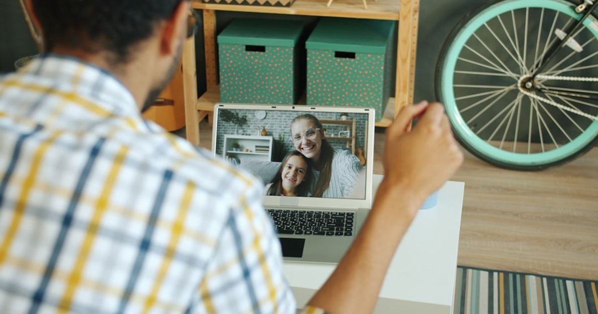 VEO 3 Prompt for Smart Home Device Video